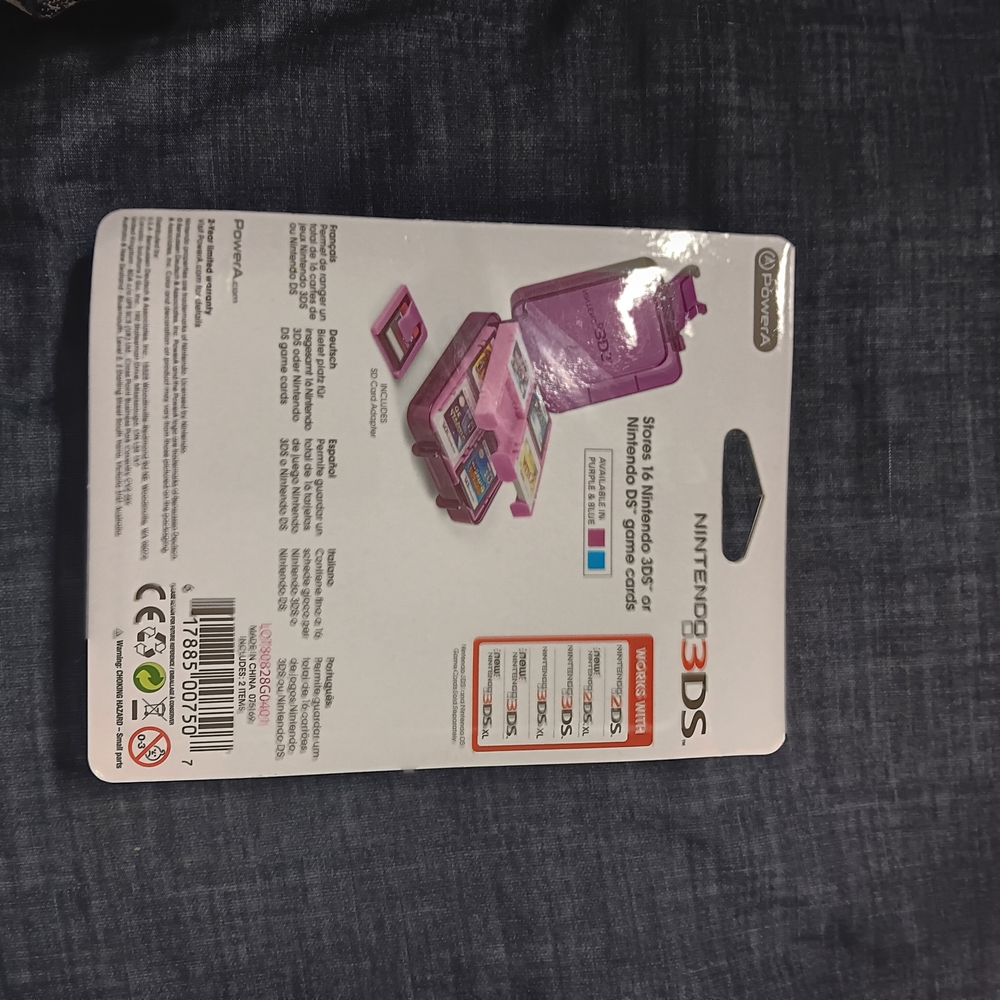 Nintendo 3DS Compact Game Case! - Picture 3 of 3